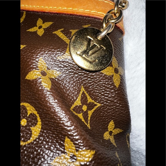🔥SOLD🔥Louis Vuitton Tívoli GM - Picture 8 of 10